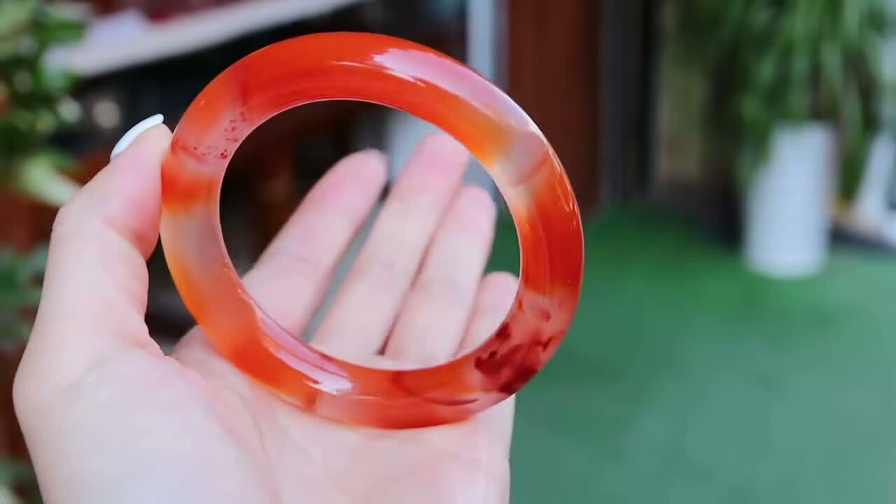 12924 59mm南紅飄花手鐲 (58-60)