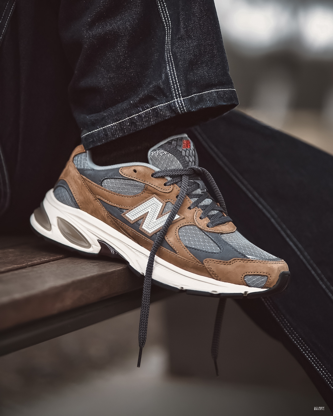 『限時２日調漲』木質灰棕色調 NB2010