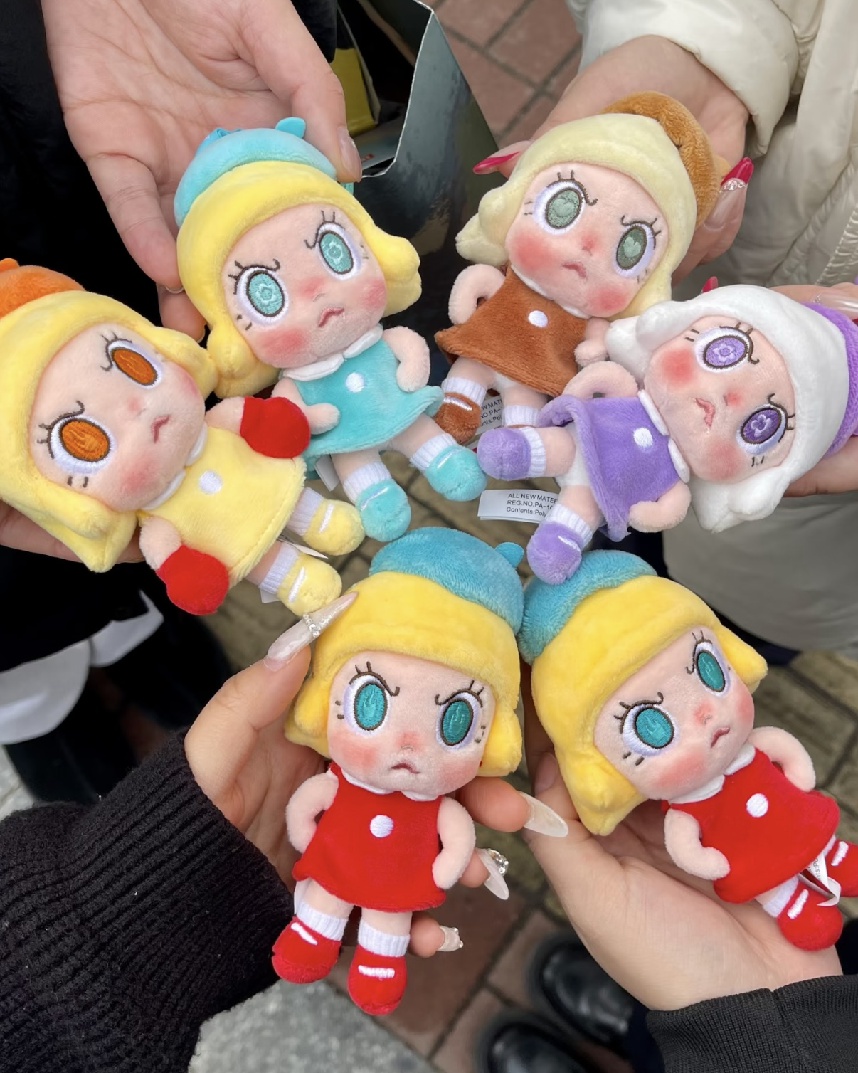 <官方正版>POPMART 泡泡瑪特 Angry MOLLY 心火怒放系列 盲盒 毛絨 吊飾