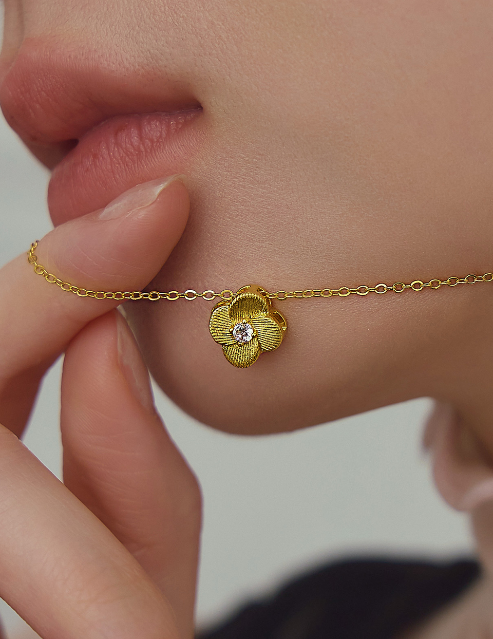 微光鋯石小花項鍊(金)