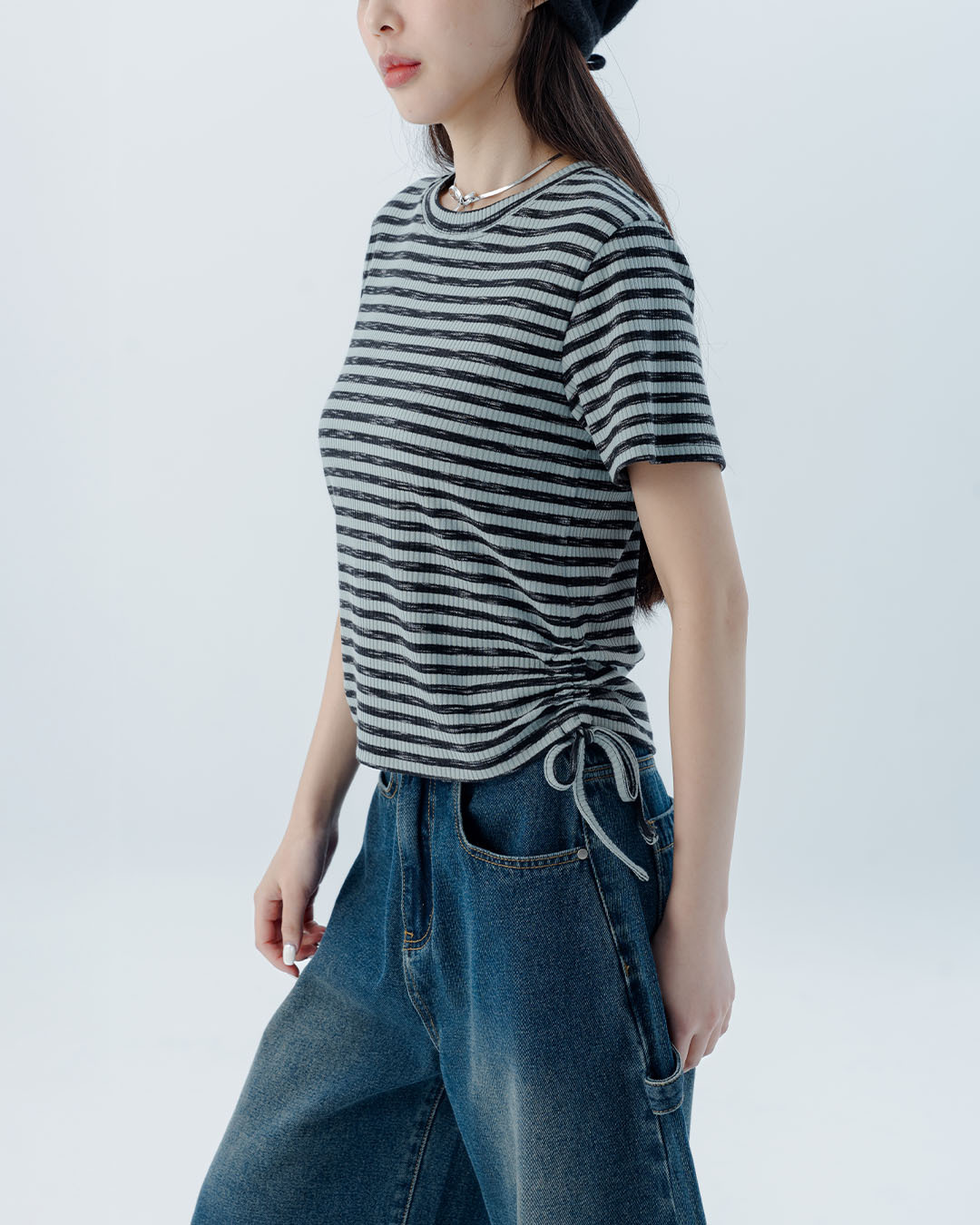 Striped brushed color short-sleeved top with side drawstring, available in two colors.【01099554】in stock+pre-order