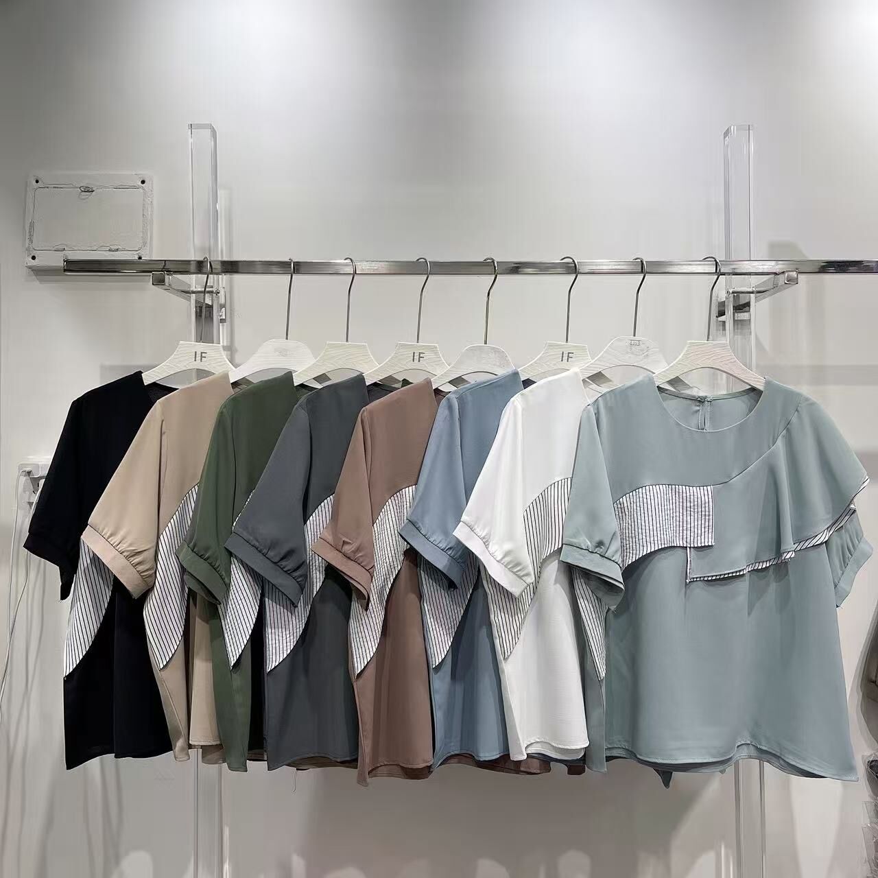 ⭐️⭐️【預訂】條紋拼布層次Ruffle滑梭織TOP (P61-P68)