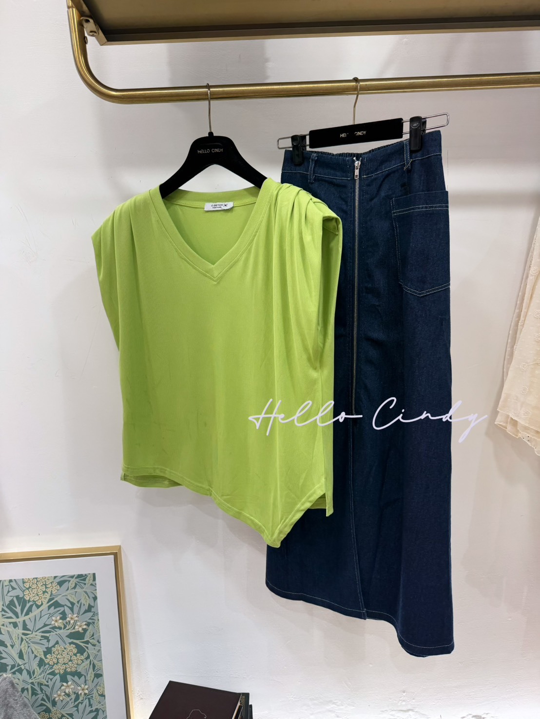 正韓超顯瘦微抓皺造型綠色上衣