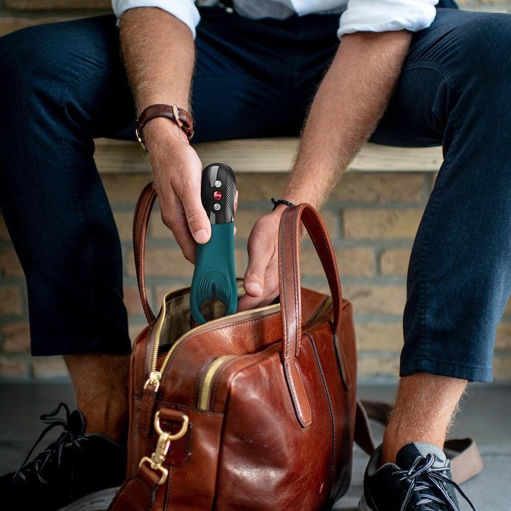 Fun Factory - Manta 陰莖震動自慰器 - 深綠色