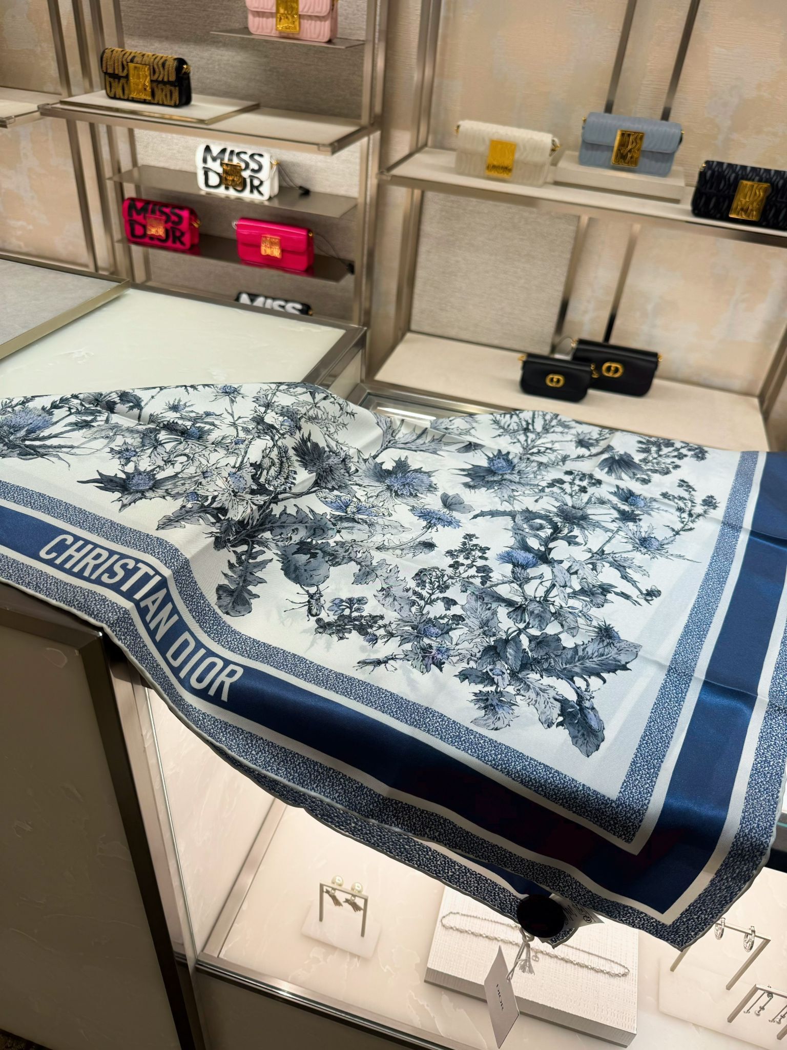 UK-GGG0301-075 Dior 絲巾 90x90 (B16)