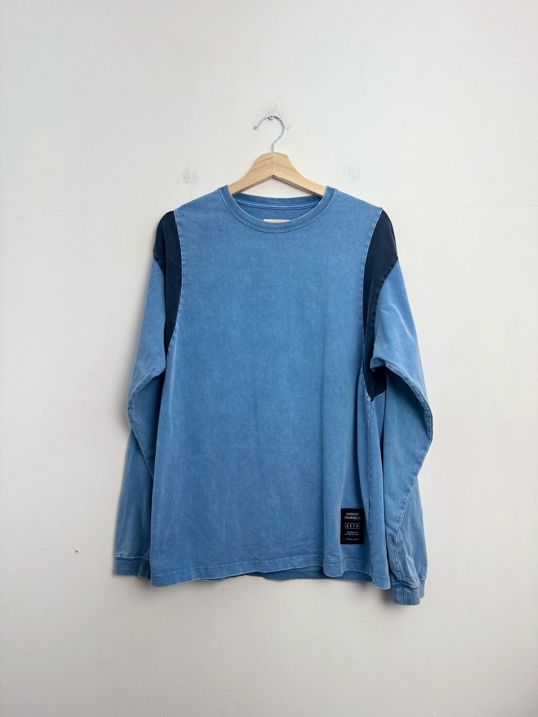AKTR VINTAGE WASH L/S TEE LBL SIZE M