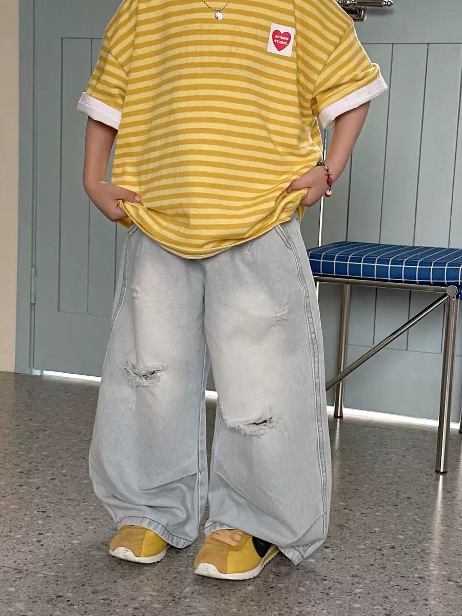 水洗刷破牛仔寬褲