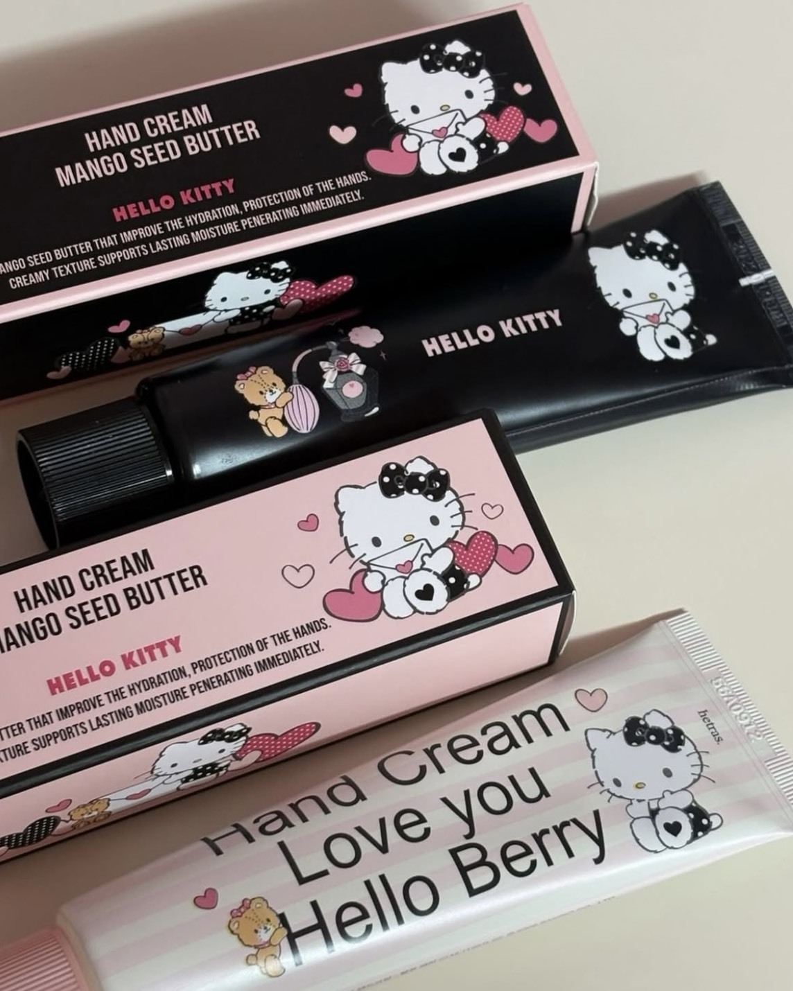 hetras. x HELLO KITTY 韓國限定 香氛 護手霜 兩款