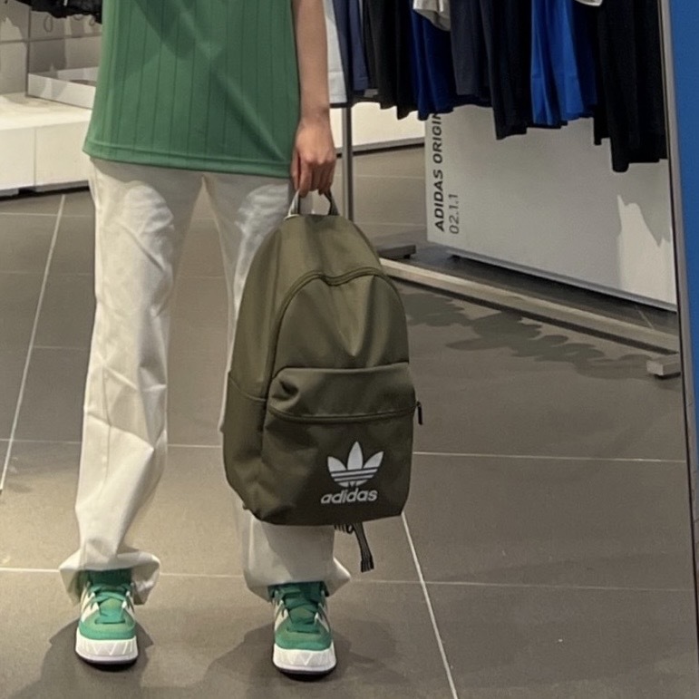 ADIDAS ORIGINALS ADICOLOR 軍綠 後背包 戶外 休閒 愛迪達 IS4361