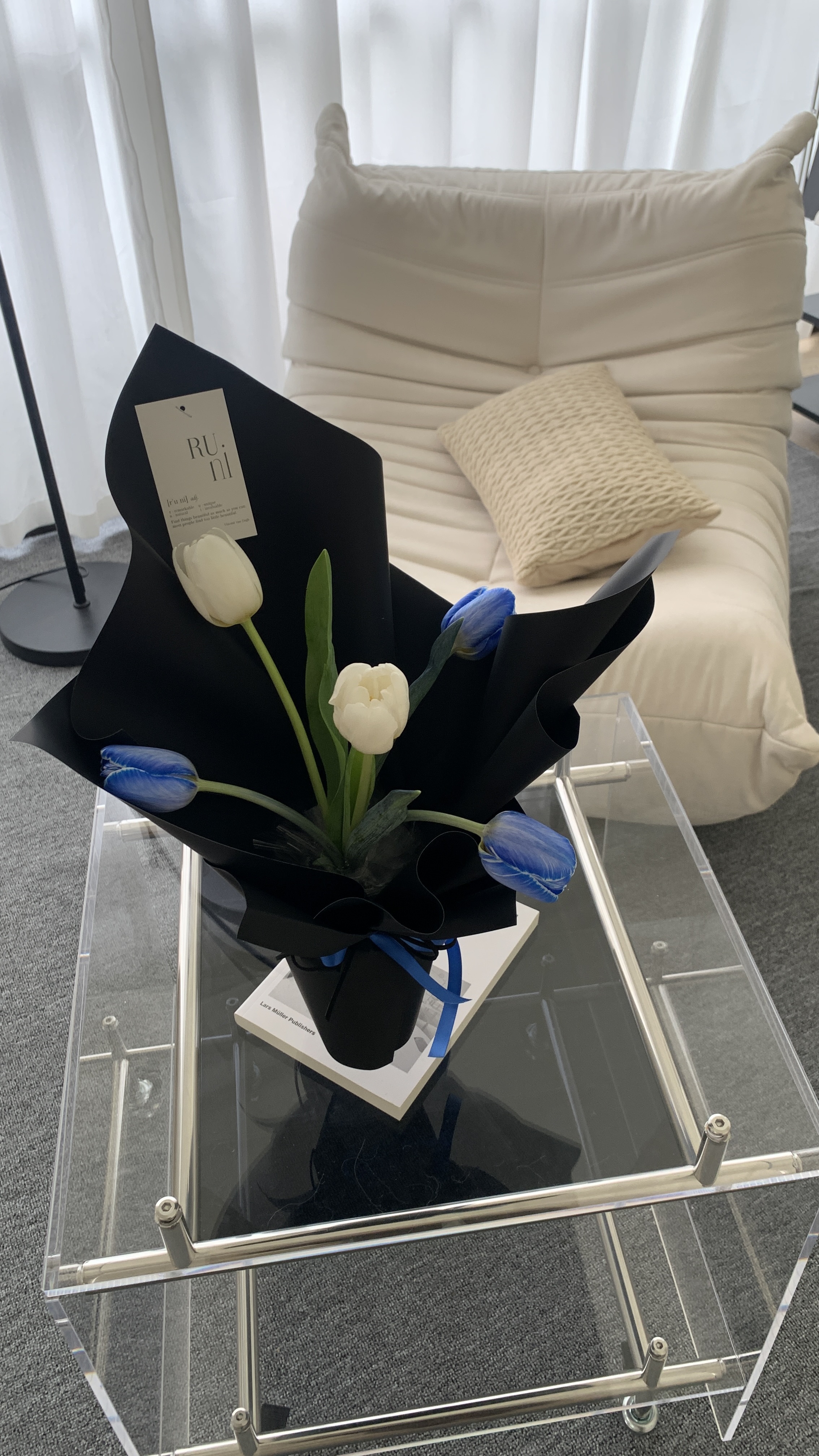 普魯士-進口藍色鬱金香鮮花花束