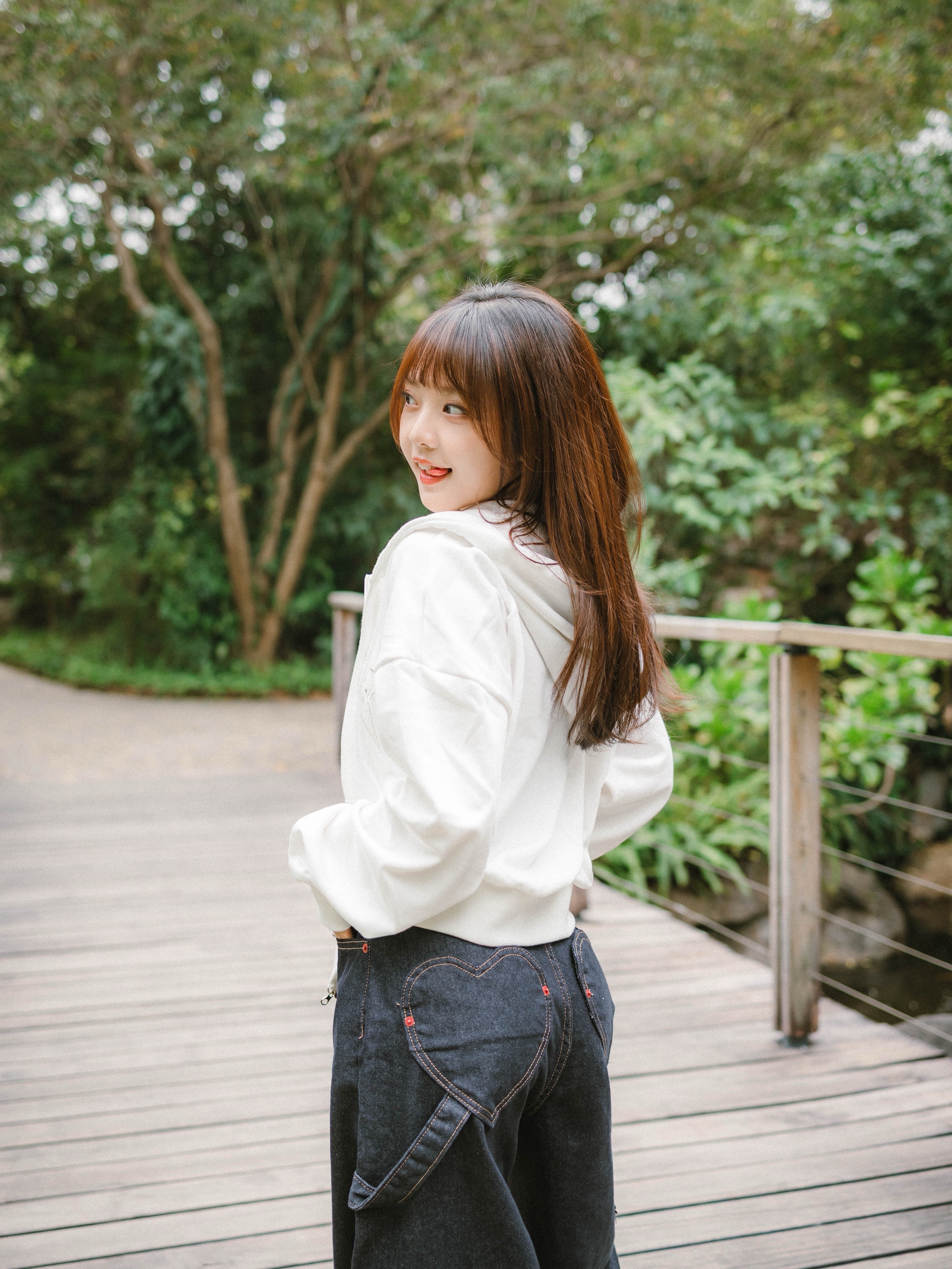 【網站預訂優惠】Heart Pocket彎刀褲