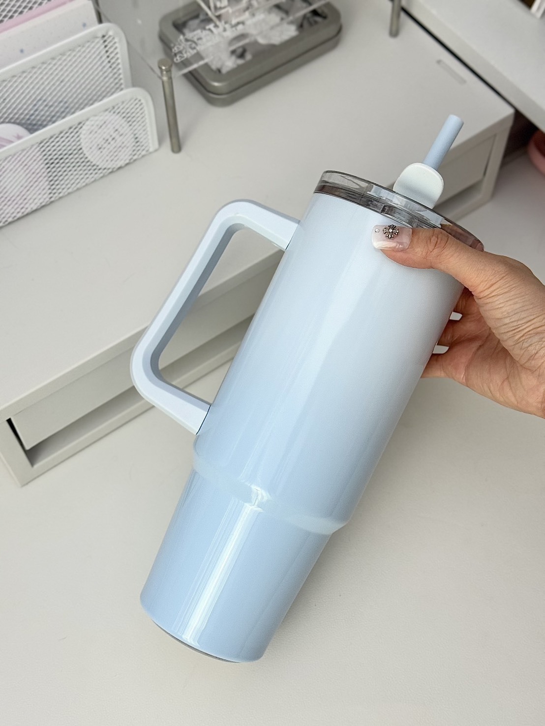 限時單個免運！STARBUCKS 星巴克 大容量 漸變藍 雙飲口 冰壩杯 900ML