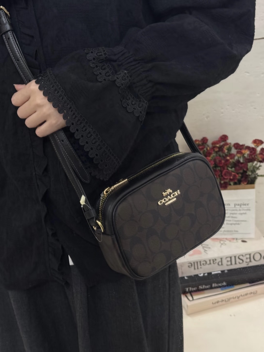 COACH JAMIE 經典老花 相機包