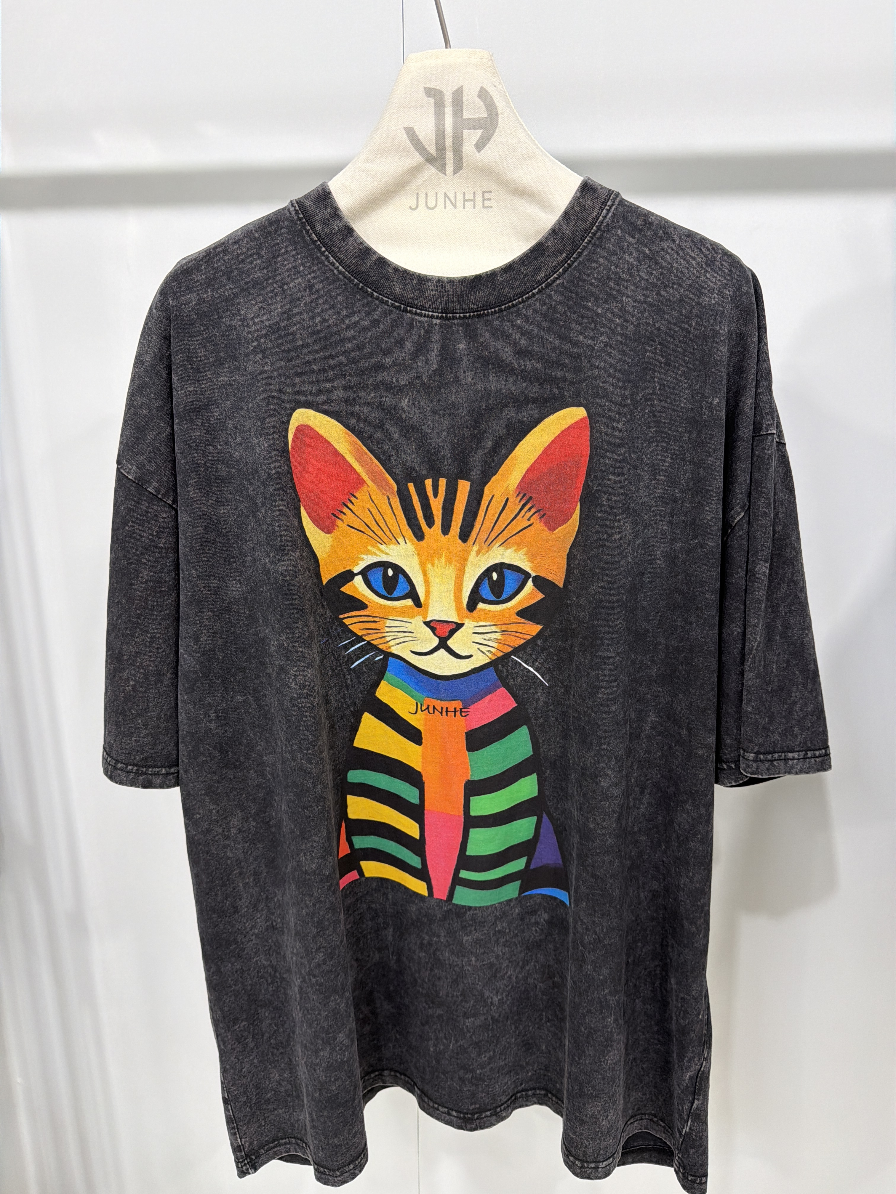 RD29 JUNHE 洗水彩色間條貓貓短袖TEE (FREE SIZE)(JUNHE2510-106)