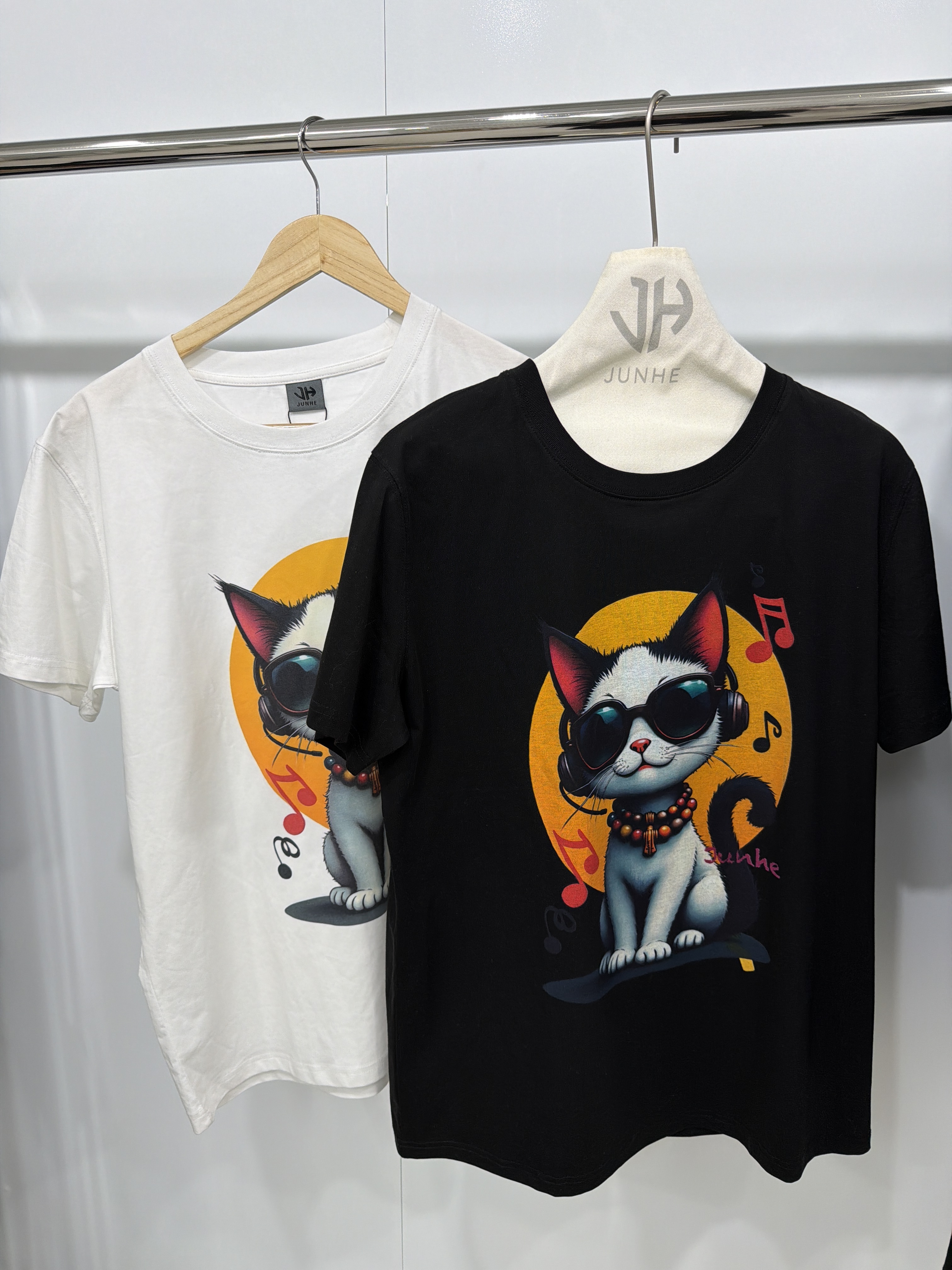 RD31 JUNHE 音樂貓貓短袖TEE (FREE SIZE)(JUNHE2510-108)