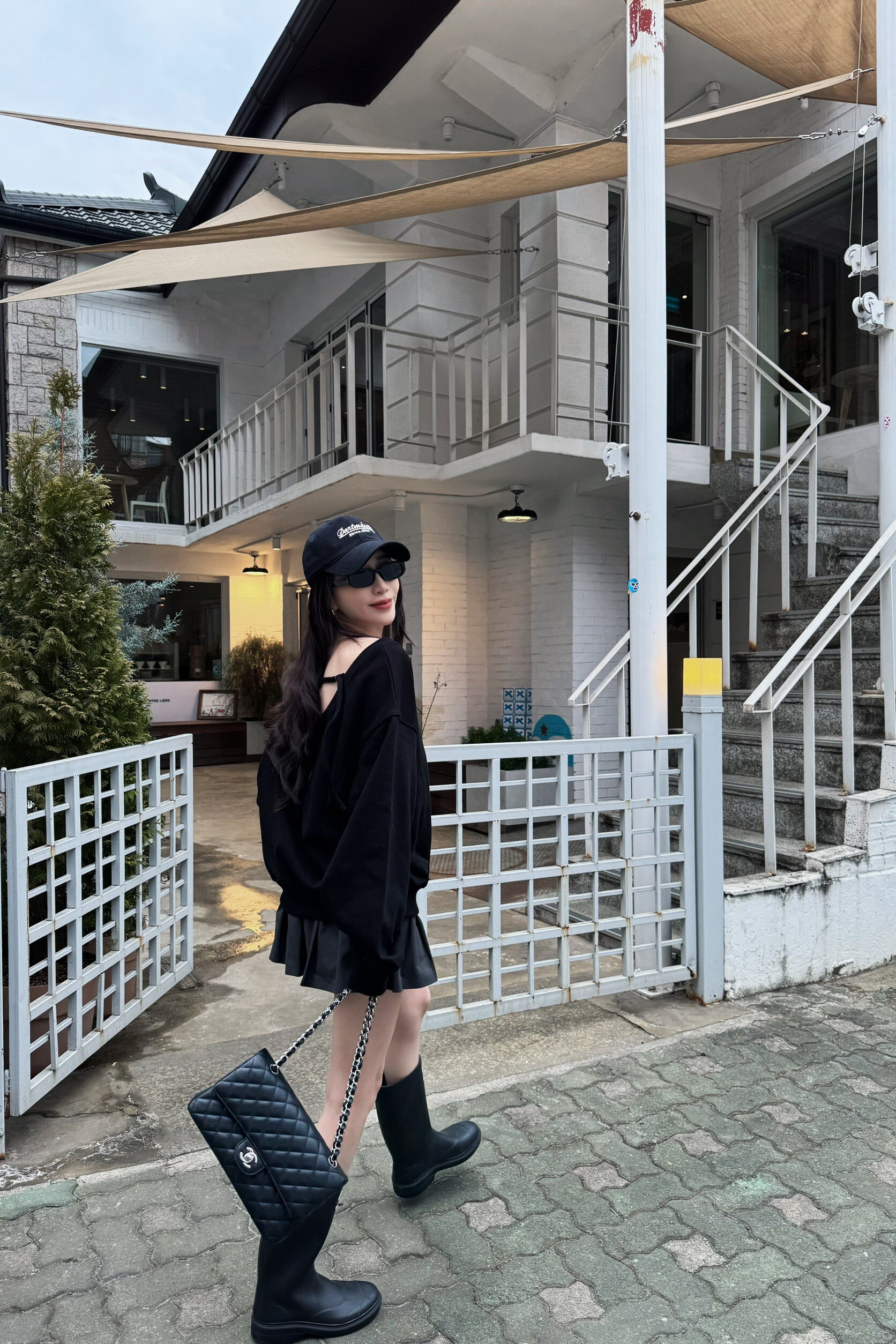 (現貨)🇰🇷#AL53 美背寬鬆大學Ｔ(黑/灰)
