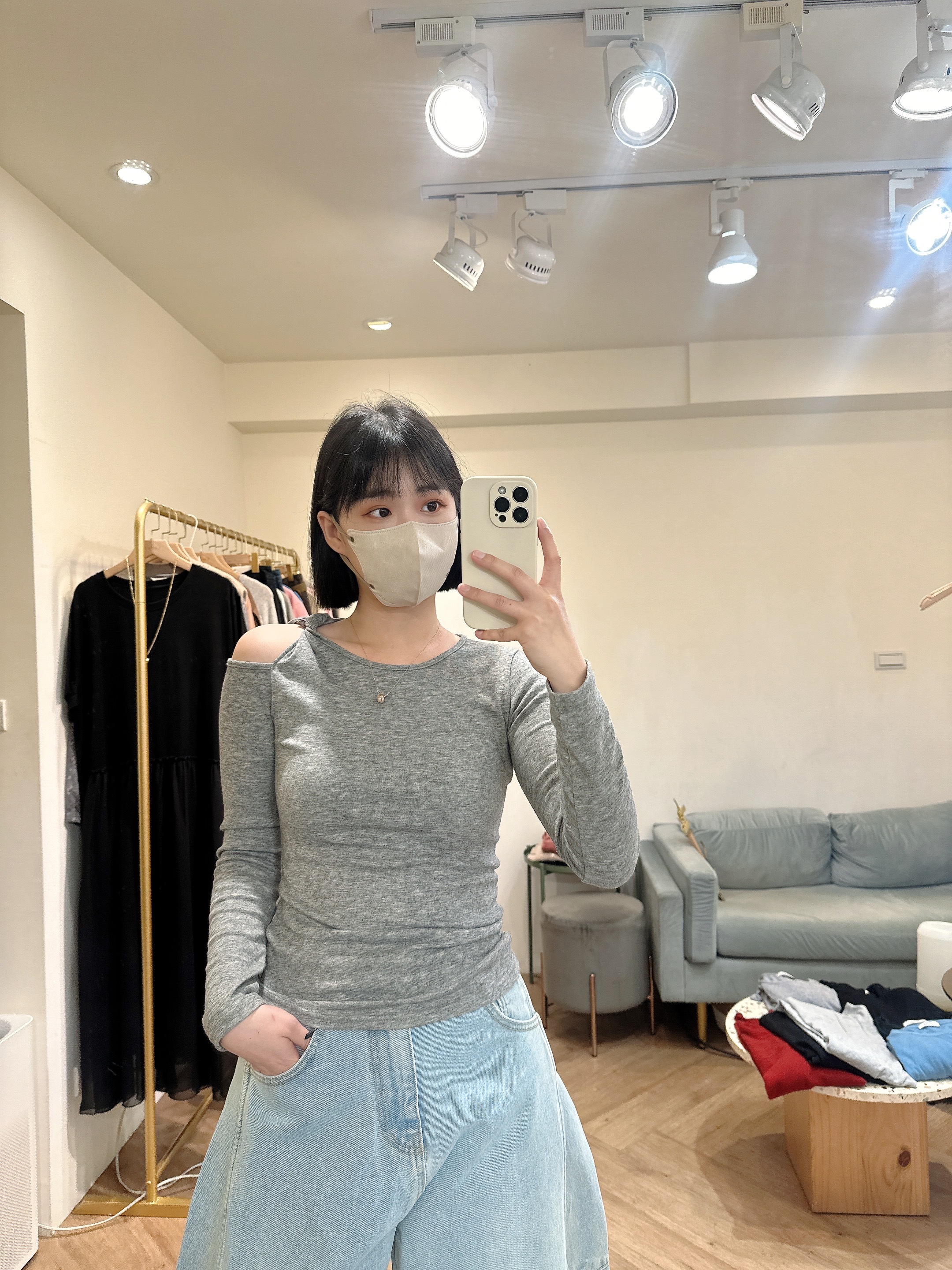 紐結造型合身上衣