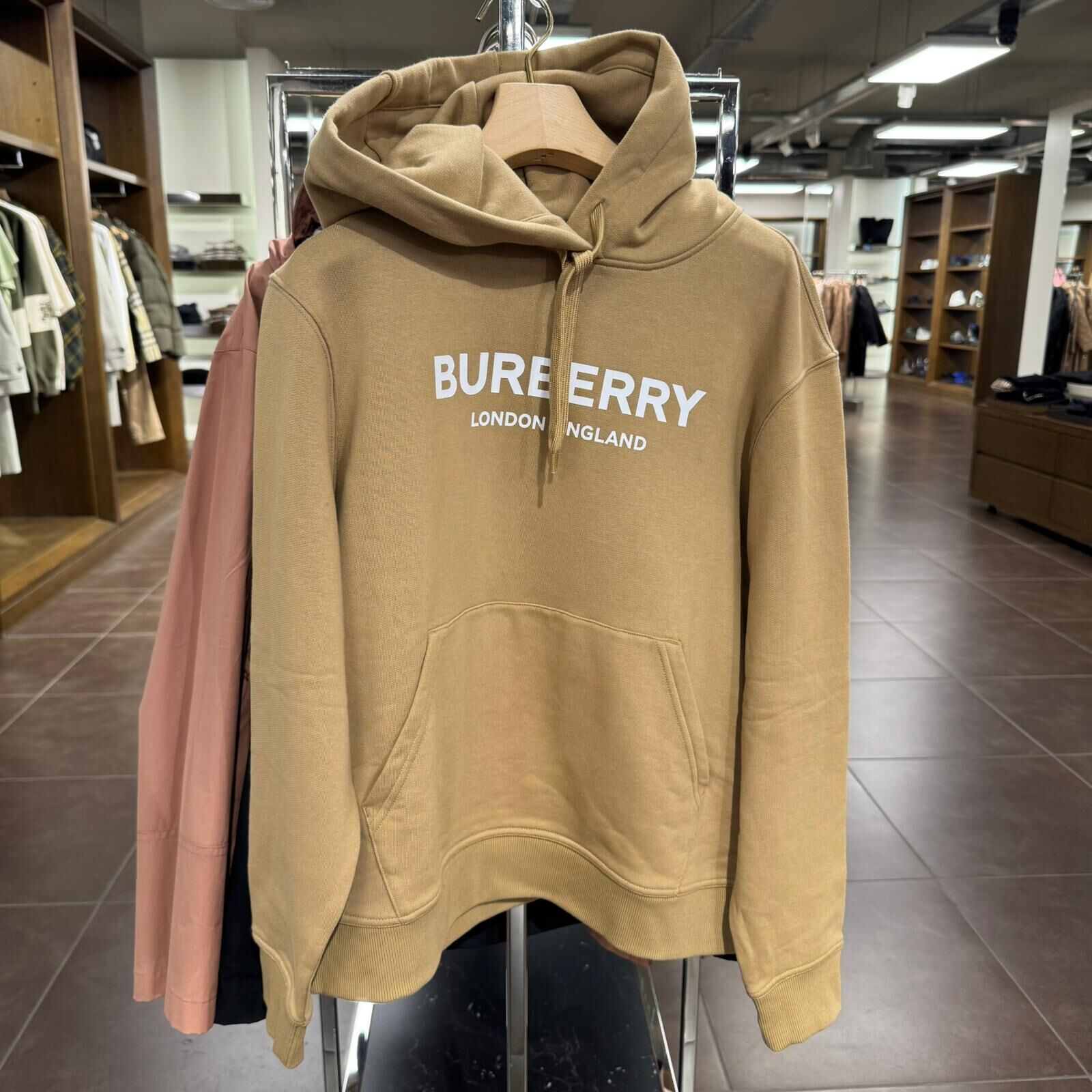 UK-GGG0302-117 有帽衛衣 杏色 81042451【XS-XL】(A18)