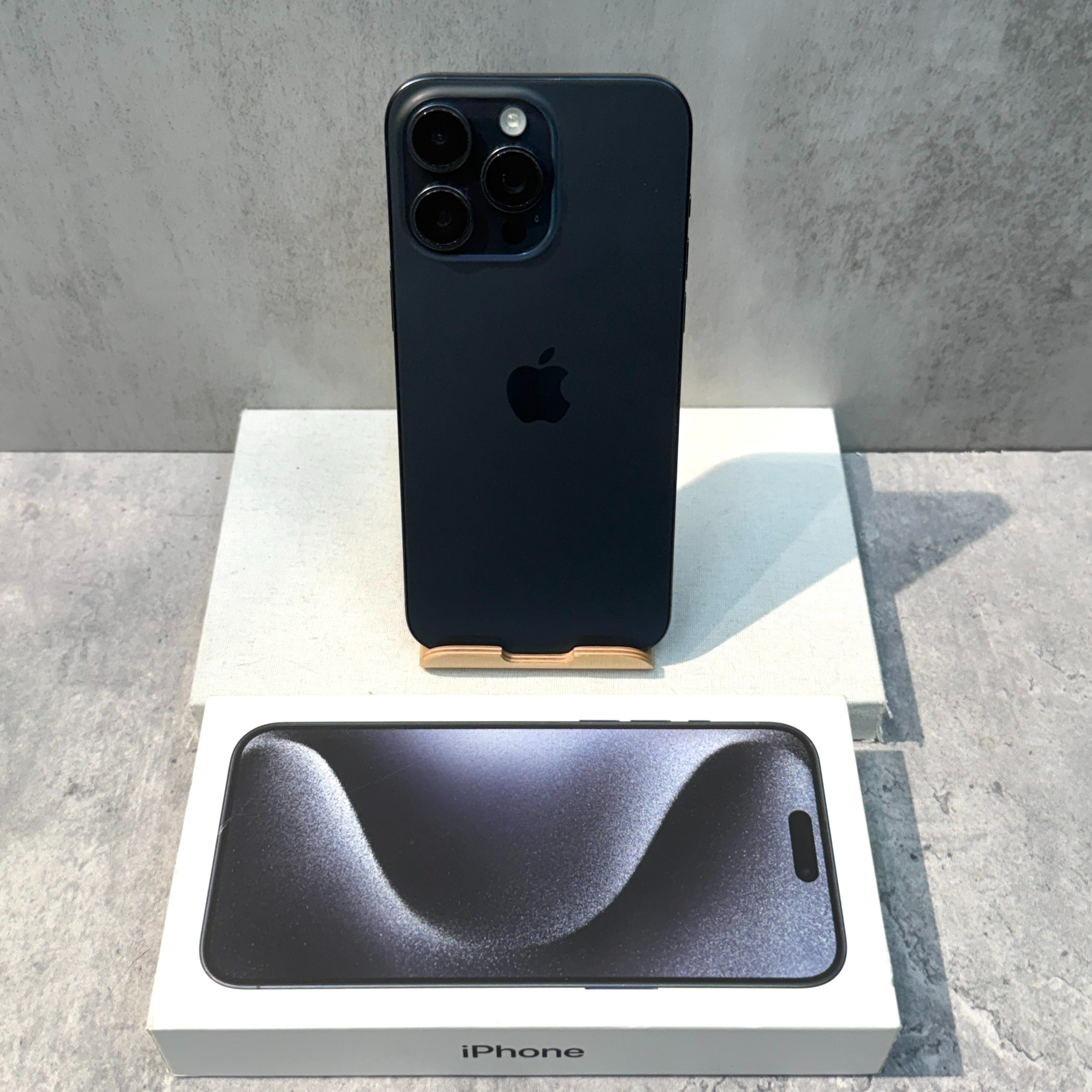 【二手】iPhone 15 Pro Max 256G 藍色