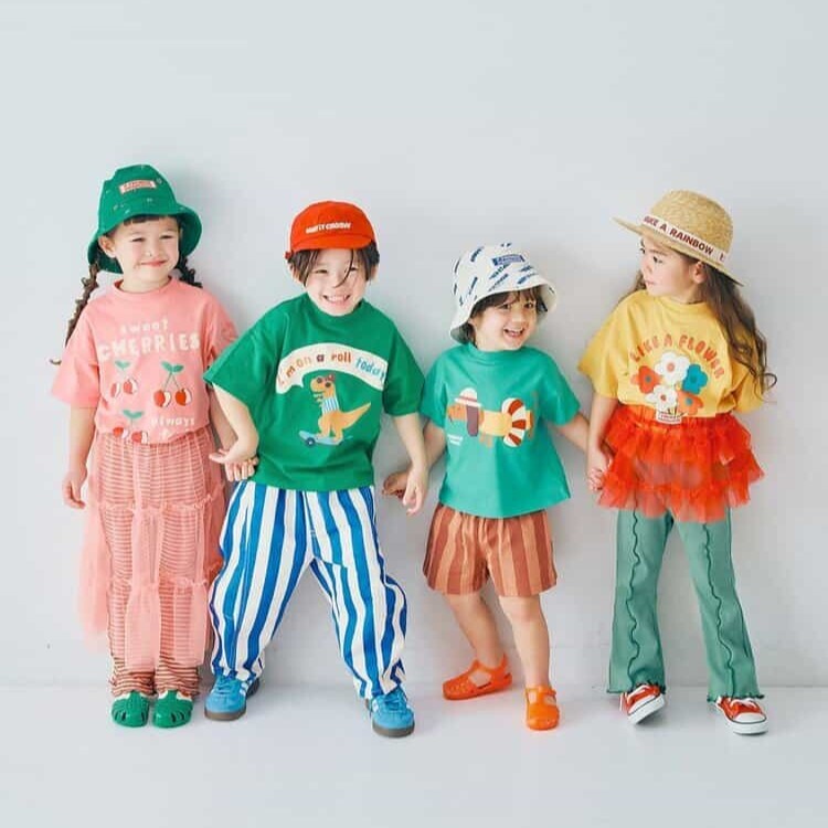 日本 90-140 可愛10色印花短袖上衣