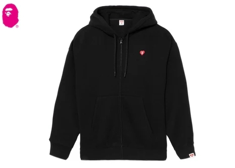 【APEE】HEART BADGE HOODED ZIP UP SWEATER