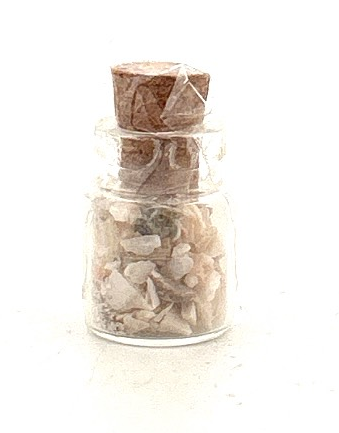 0304TW01-台灣龍宮-泰國龍宮舍利許願瓶碎石(小)（2瓶）（A1）