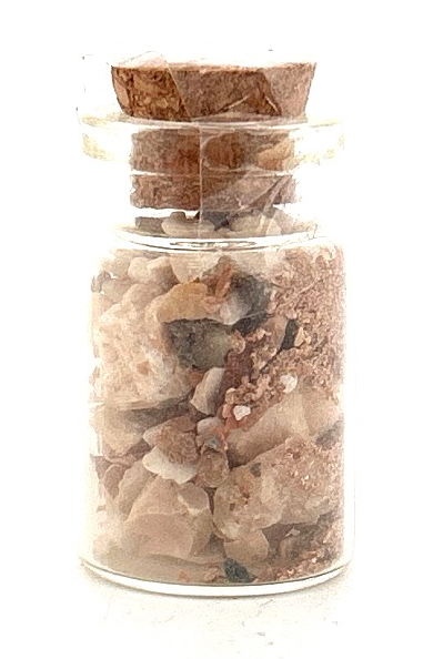 0304TW02-台灣龍宮-泰國龍宮舍利許願瓶碎石(大)（2瓶）（A2）