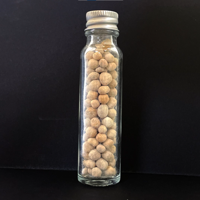 0304TW32-台灣龍宮-粉質牙骨跳出罐裝（A32）