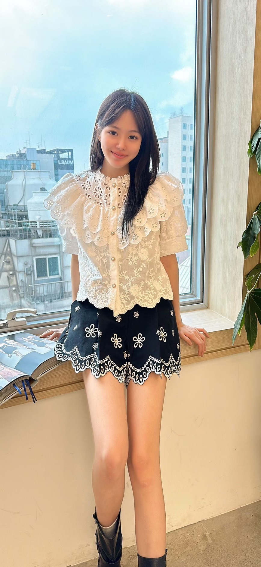 蕾絲羽翎短袖襯衫