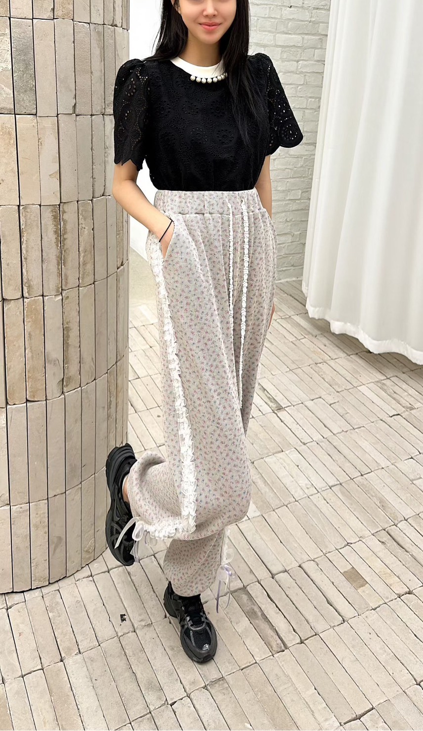 小花蕾絲邊長褲