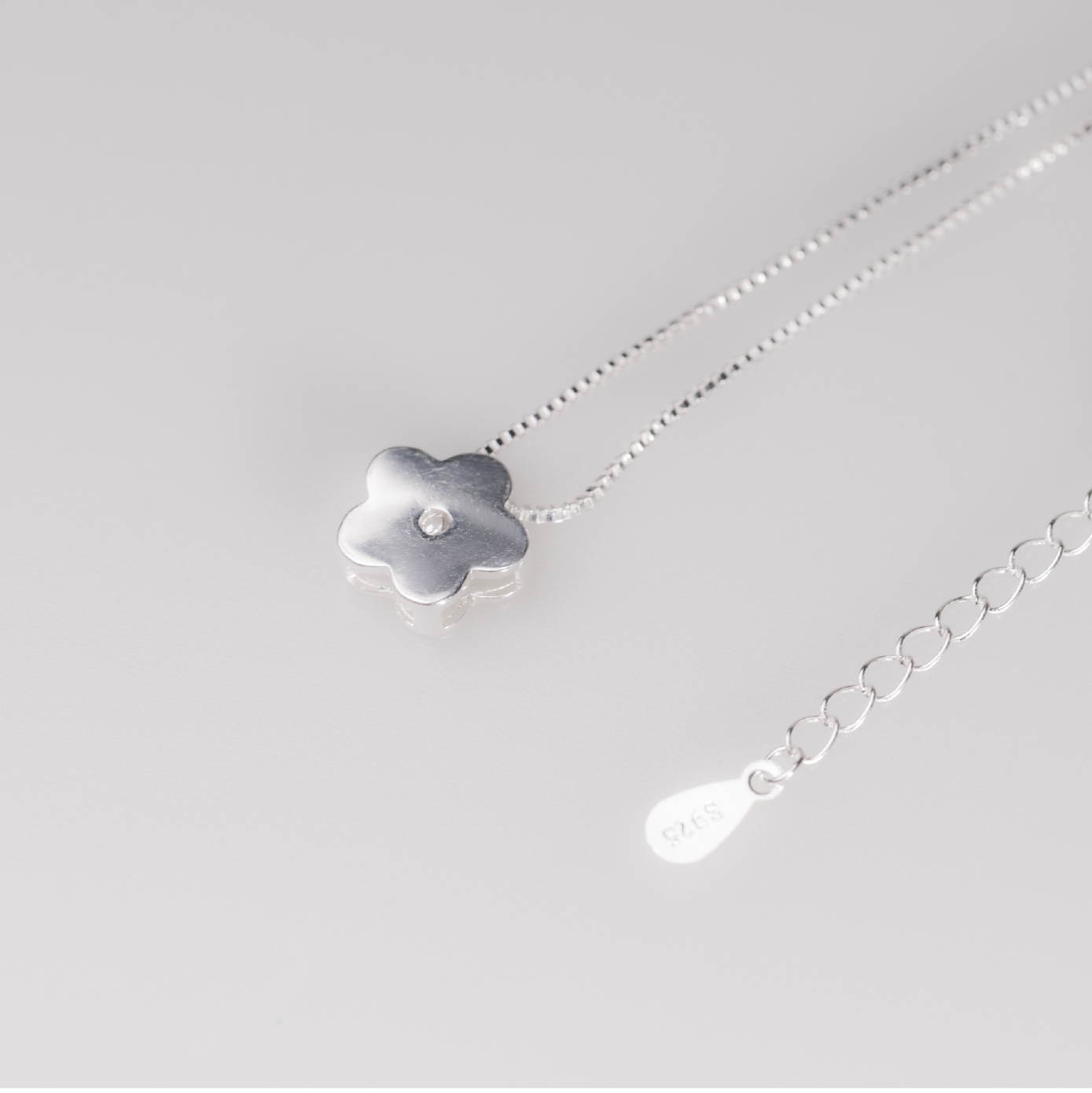 【AOI】典雅 點鑽綻放-純銀項鍊垂飾