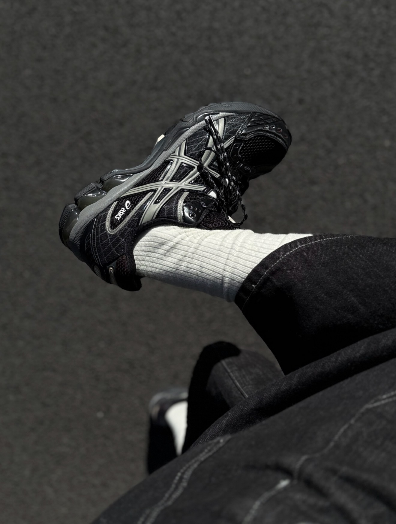 ASICS GEL-Nimbus 10.1馬年新年 黑灰色