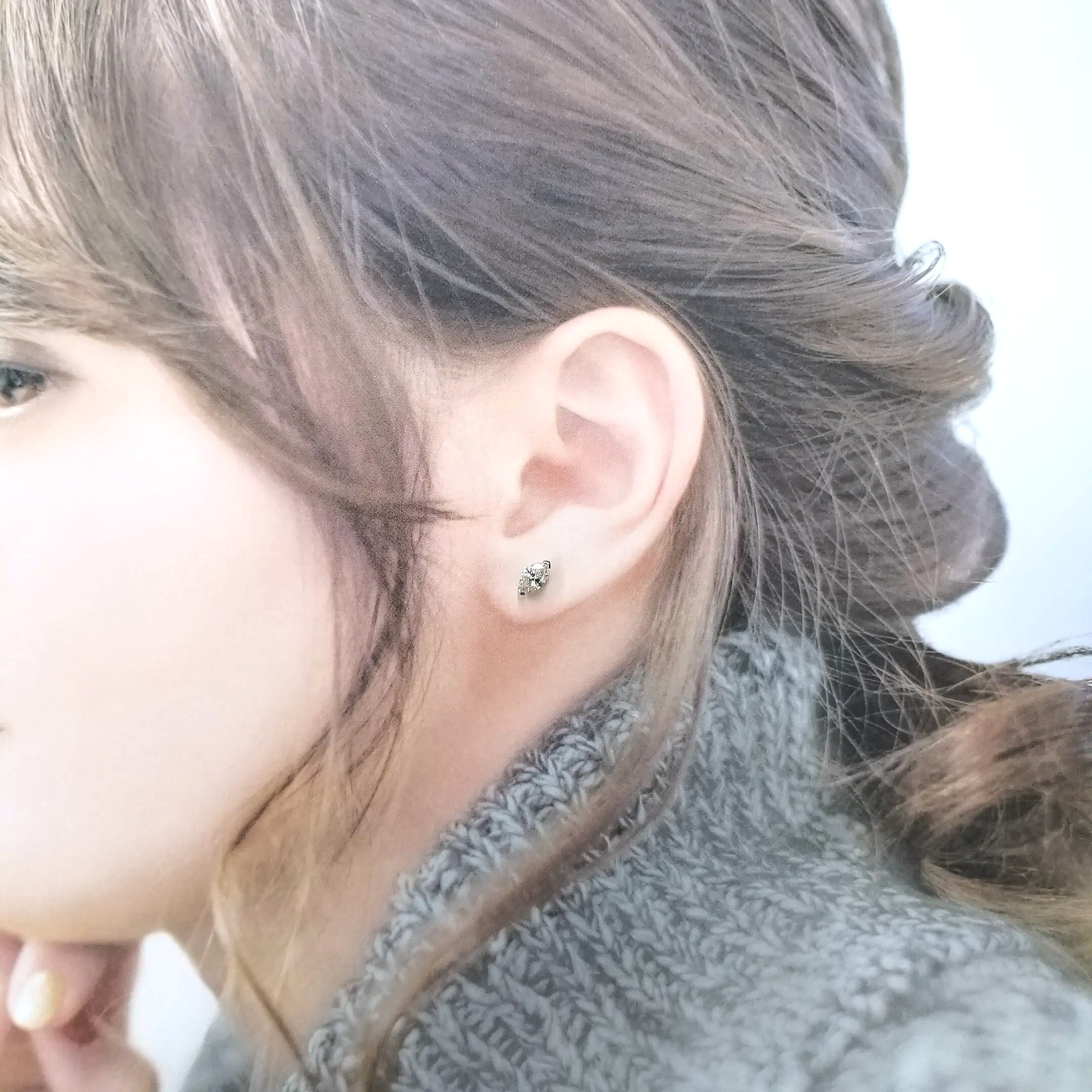 全新18K白金【主石1卡1份欖尖形鑽石】2爪耳環