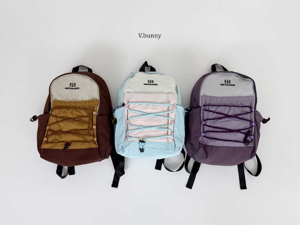 正韓春Vbunny 三色山系後背包