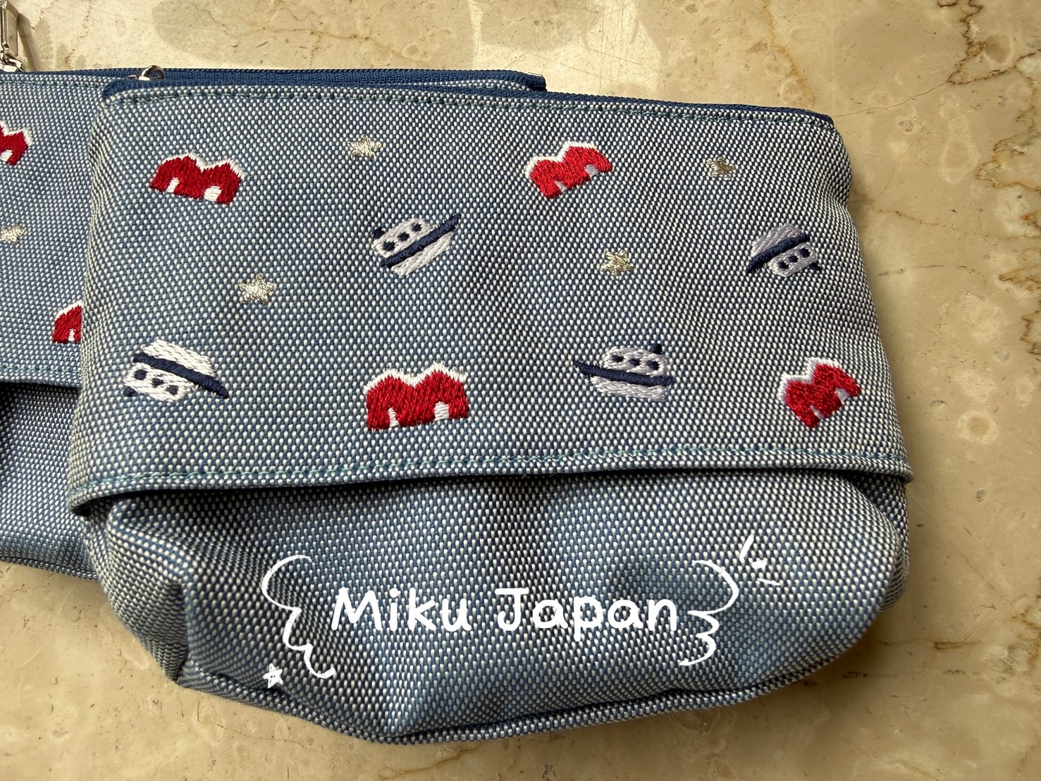 [現貨] 京都品牌にっぽんCHACHACHA 刺繡面紙收納包・北海道限定