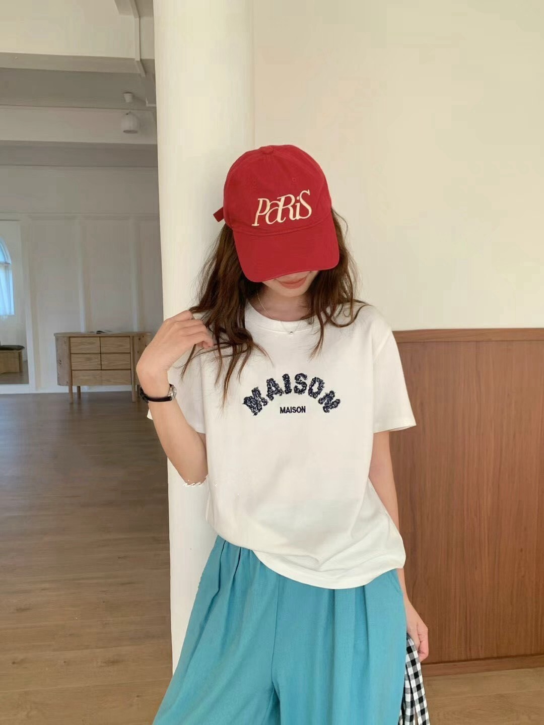 1603-立體花紋刺繡 MAISON英文短袖T
