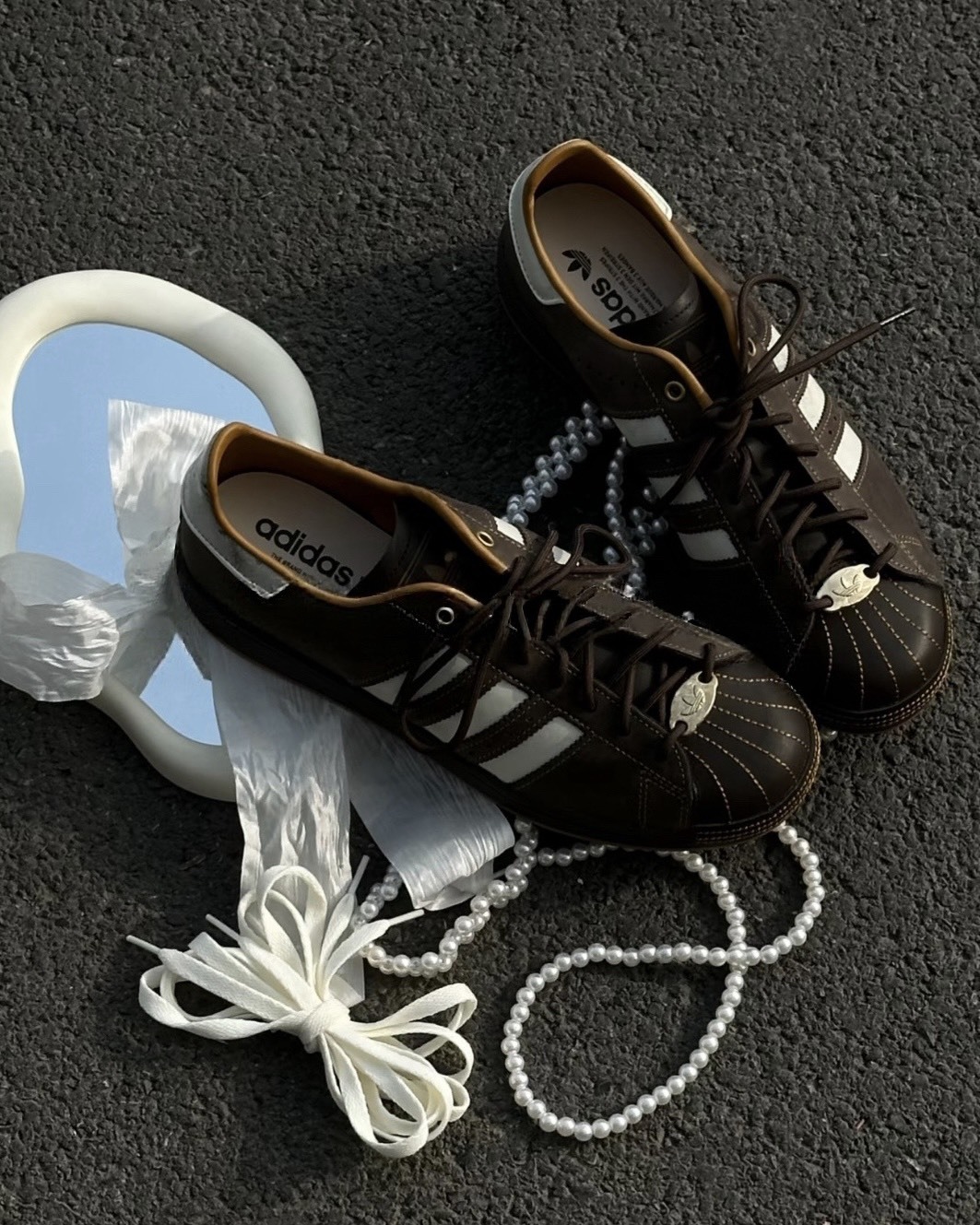 <質感>Adidas Originals Superstar 老錢風 油蠟皮 貝殼頭 深棕