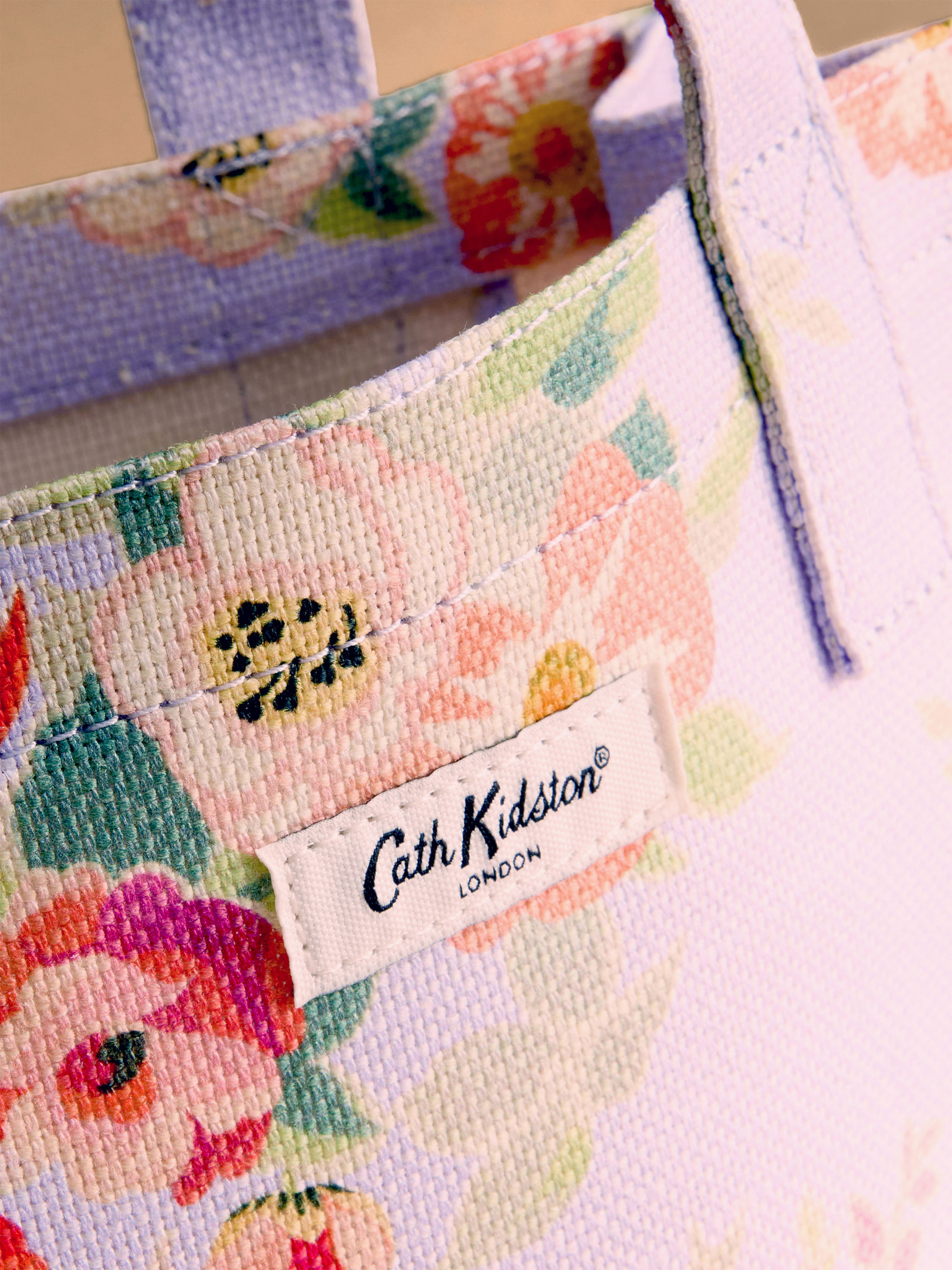 Archive Bunches 防潑水萬用小手提袋