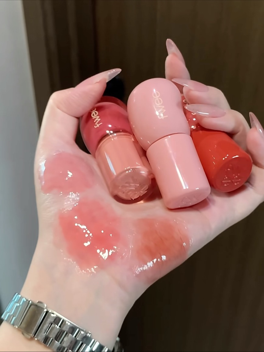 Fwee 3D 豐唇唇蜜