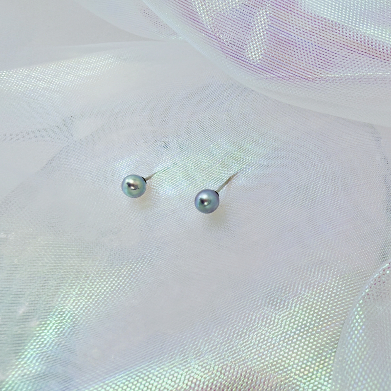 日本Akoya 14K金天然銀藍色耳釘