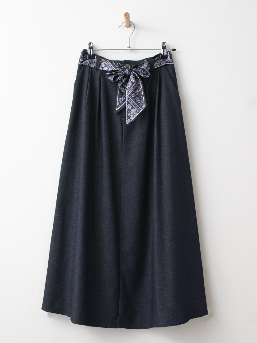 印花絲巾綁帶打褶A字長裙