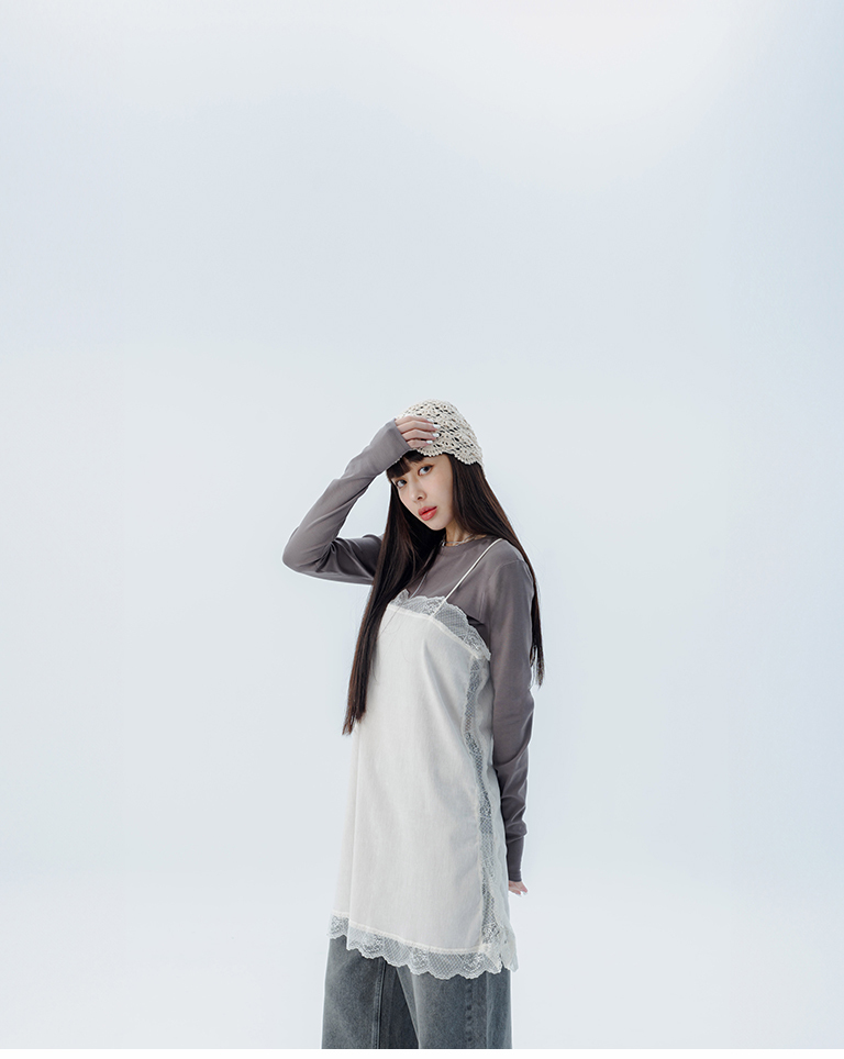 Lace openwork brushed thin-shoulder cover-up vest, available in two colors【01099693】in stock+pre-order