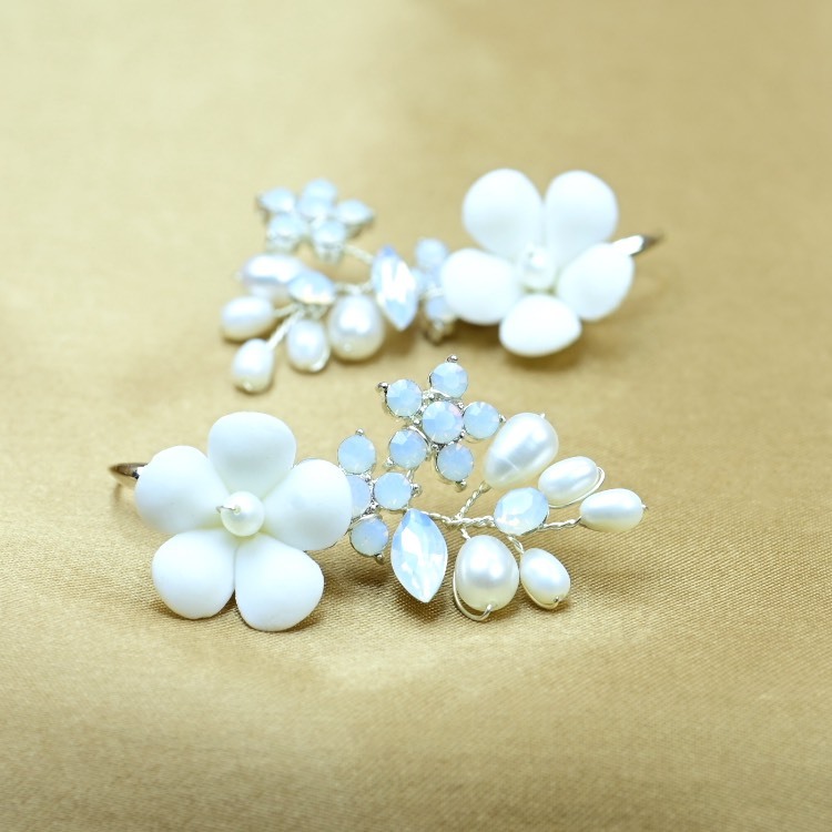 歐洲設計陶瓷花配上澳寶天然寶石及淡水珍珠耳環