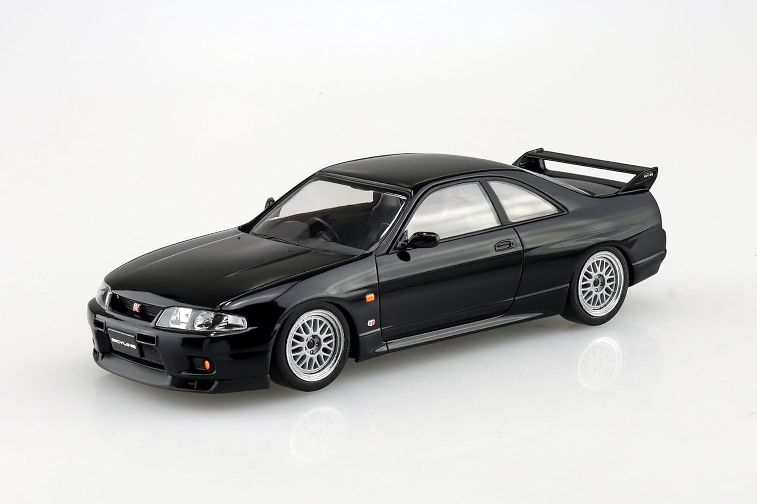 AOSHIMA 拼裝模型套件 日產 Skyline GT-R（黑色）15-SP2 比例 1/32