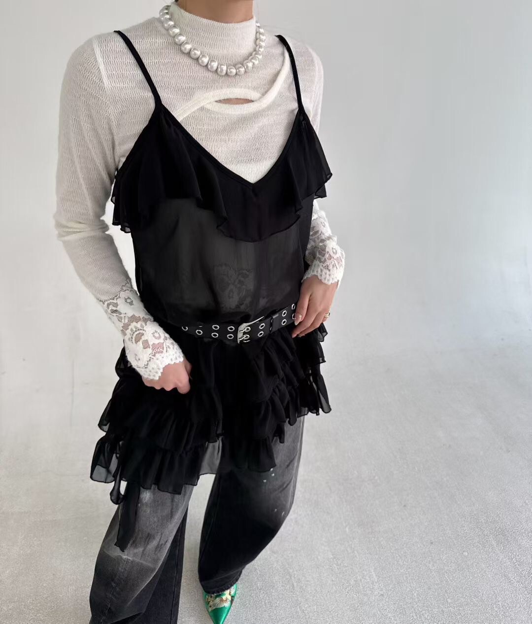 浪漫荷葉滾邊細肩帶長版背心上衣 / 2色