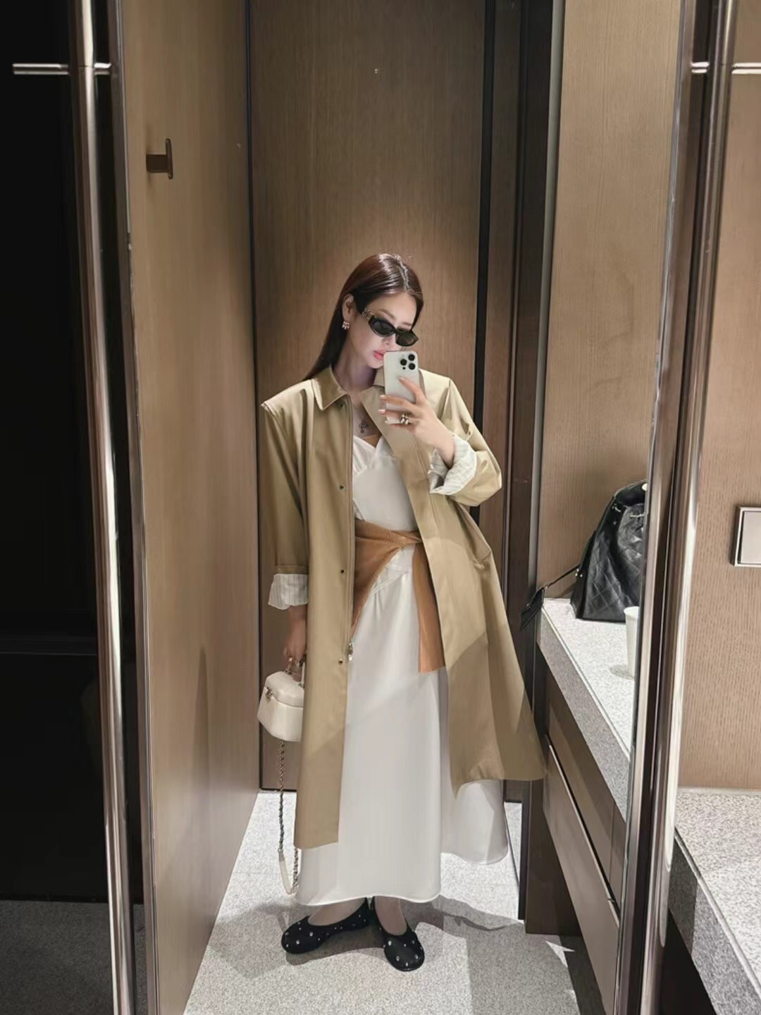 配色反摺手袖造型翻領長版風衣外套 / 2色