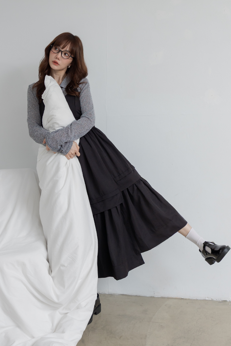 不對稱剪裁下襬抓褶吊帶洋裝