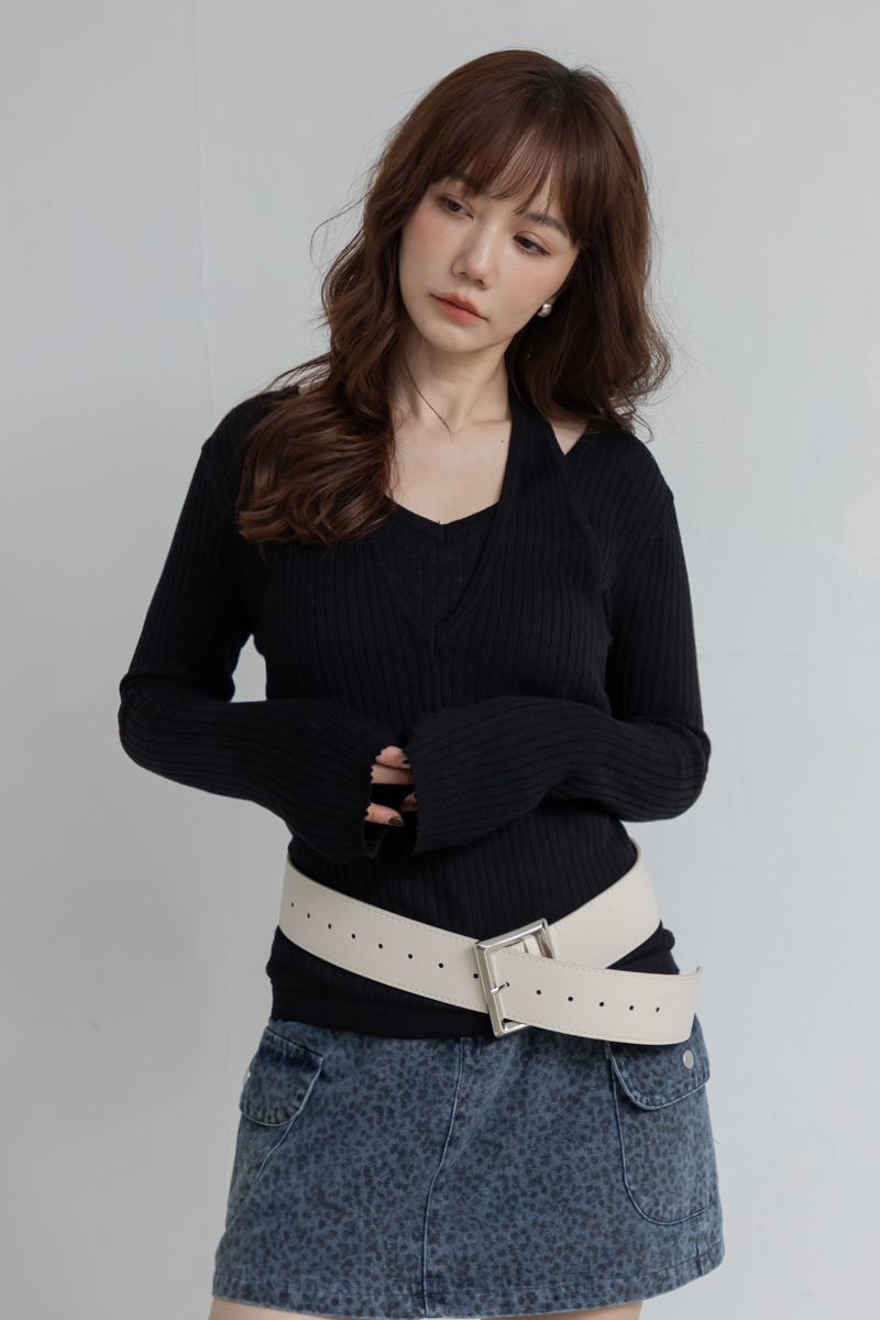 細針織掛脖層次上衣