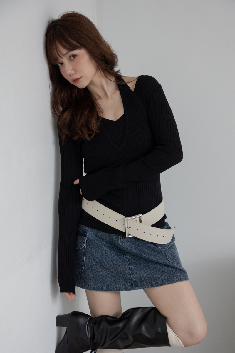 細針織掛脖層次上衣