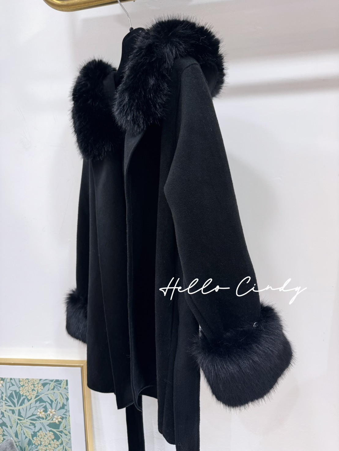 法式奢華感手袖毛毛連帽綁帶大衣